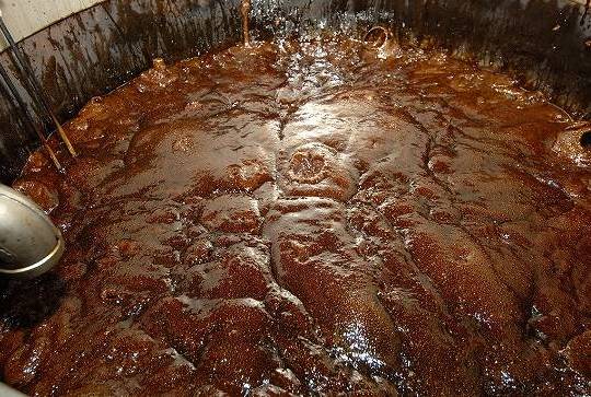 マグマ状の原液蜜